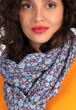 Tuch Sweet Sweet Jasmine - Pool 7 Tuch Sweet Sweet Jasmine - Pool -Modekleidung 07 032310064262