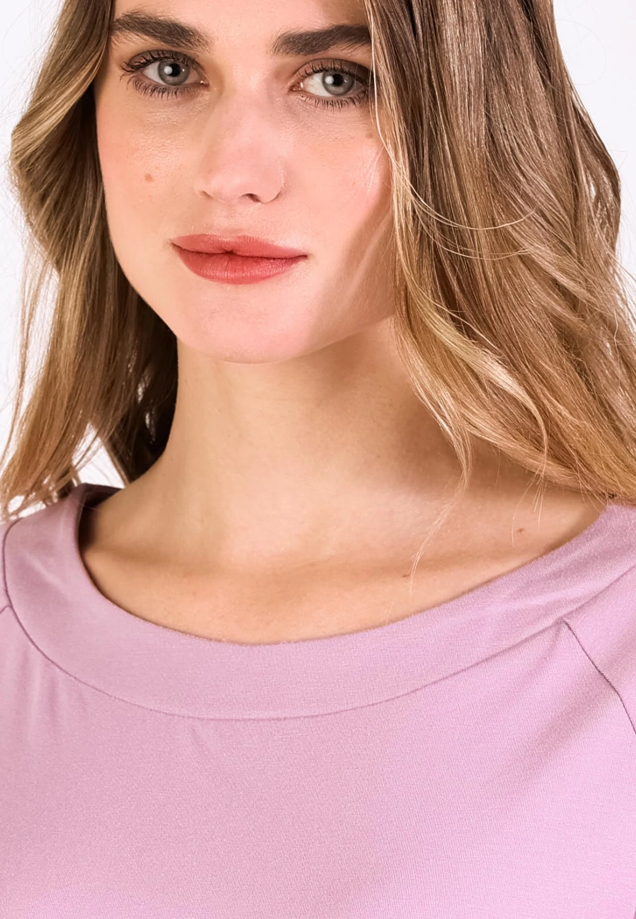 T-Shirt Zoe Solid - Pansy 7 T-Shirt Zoe Solid - Pansy – Bild 5