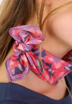 Tuch Tilla Poppy Field- Navy -Modekleidung 07 032410060311