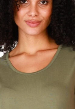 Top Kiki - Olive -Modekleidung 07 082410054204