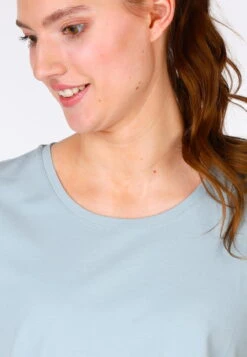 T-Shirt Nadia - Light Blue -Modekleidung 07 082410061315