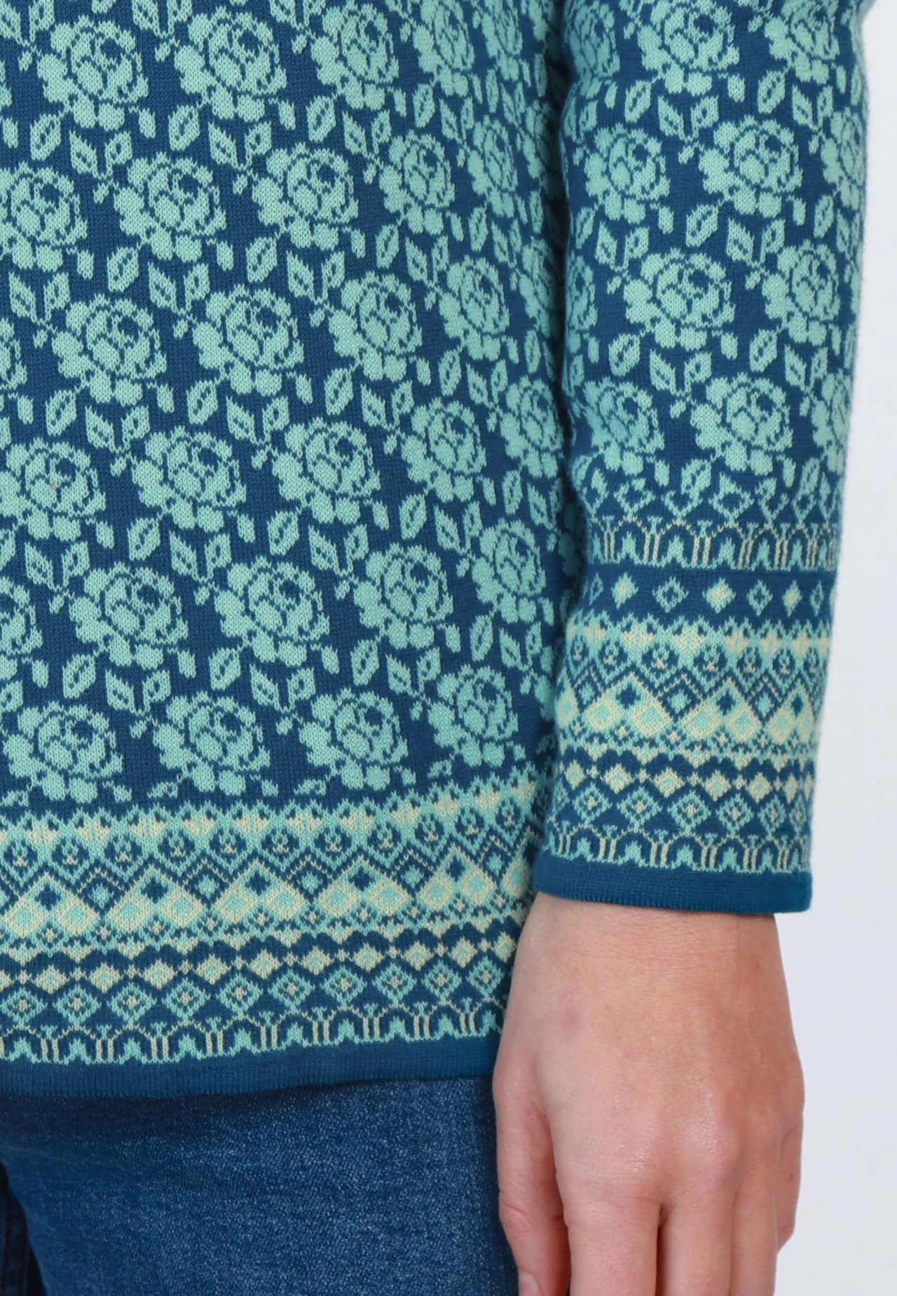 Strickjacke Christi Rose - Deep Ocean 8 Strickjacke Christi Rose - Deep Ocean – Bild 6