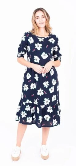 Brakeburn Florales Kleid -Modekleidung Brakeburn Kleid Blumen Floating Lilly Dress 9255 3